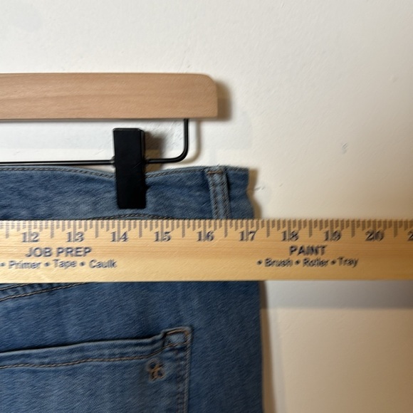 Jessica Simpson Women’s Skinny Jeans size 14 - Picture 3 of 9